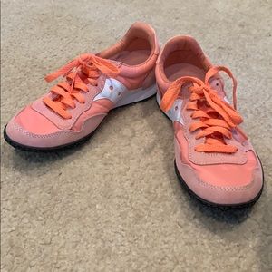 Saucony pink sneakers